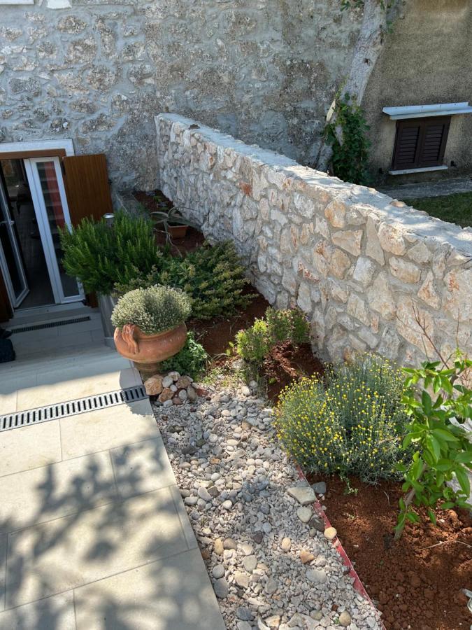 Bonvivan House Diminići Eksteriør billede